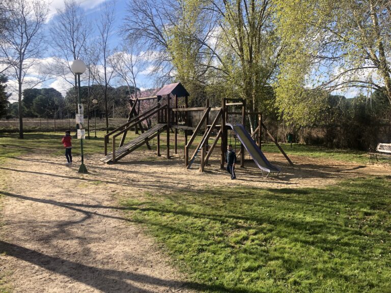 Camping El Astral, sorpresa en el centro de Castilla