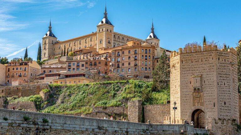 Toledo 4 días, Puy de Fou 1500 años y como vivir un sueño.